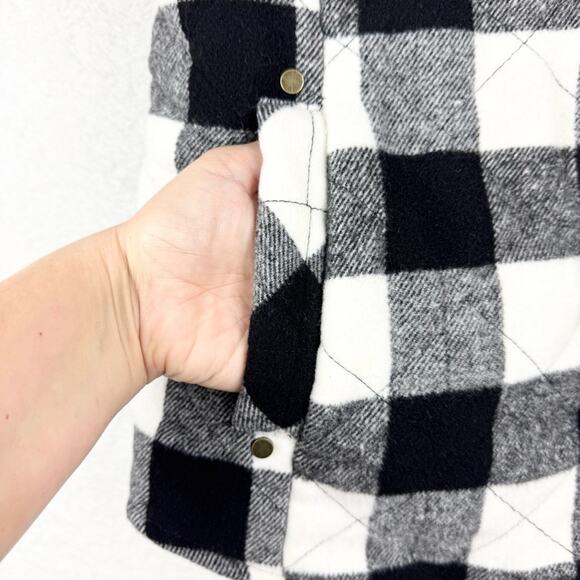 NWT Maurices Black Buffalo Plaid Sherpa Block Full Zip Vest Black/White Size XS - Picture 5 of 13
